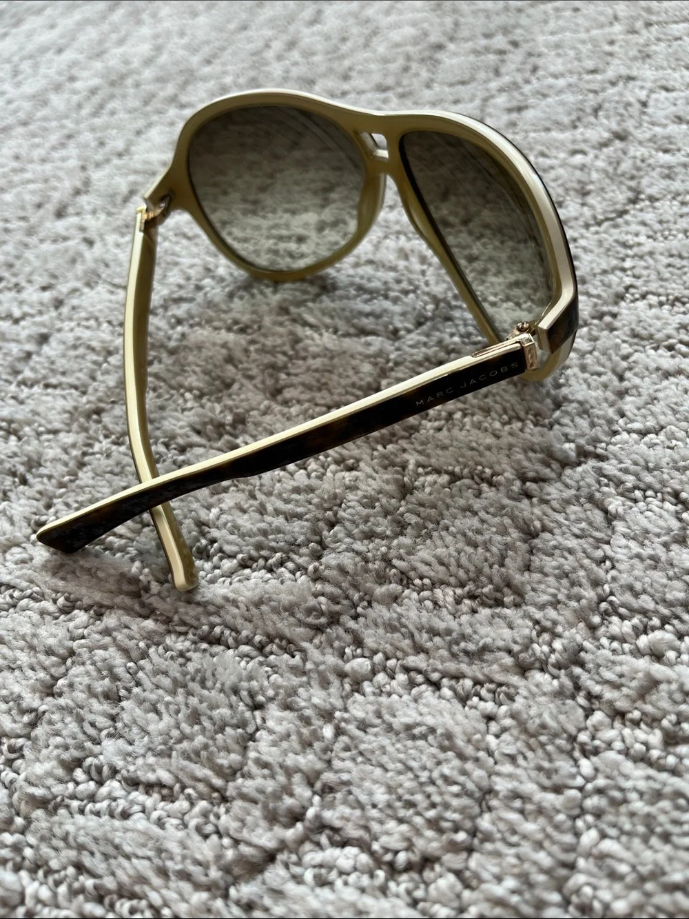 Marc Jacobs Tortoiseshell Aviator Sunglasses 😎